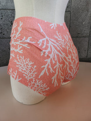 Coral 2.0 Fitted Short - Loco Boutique