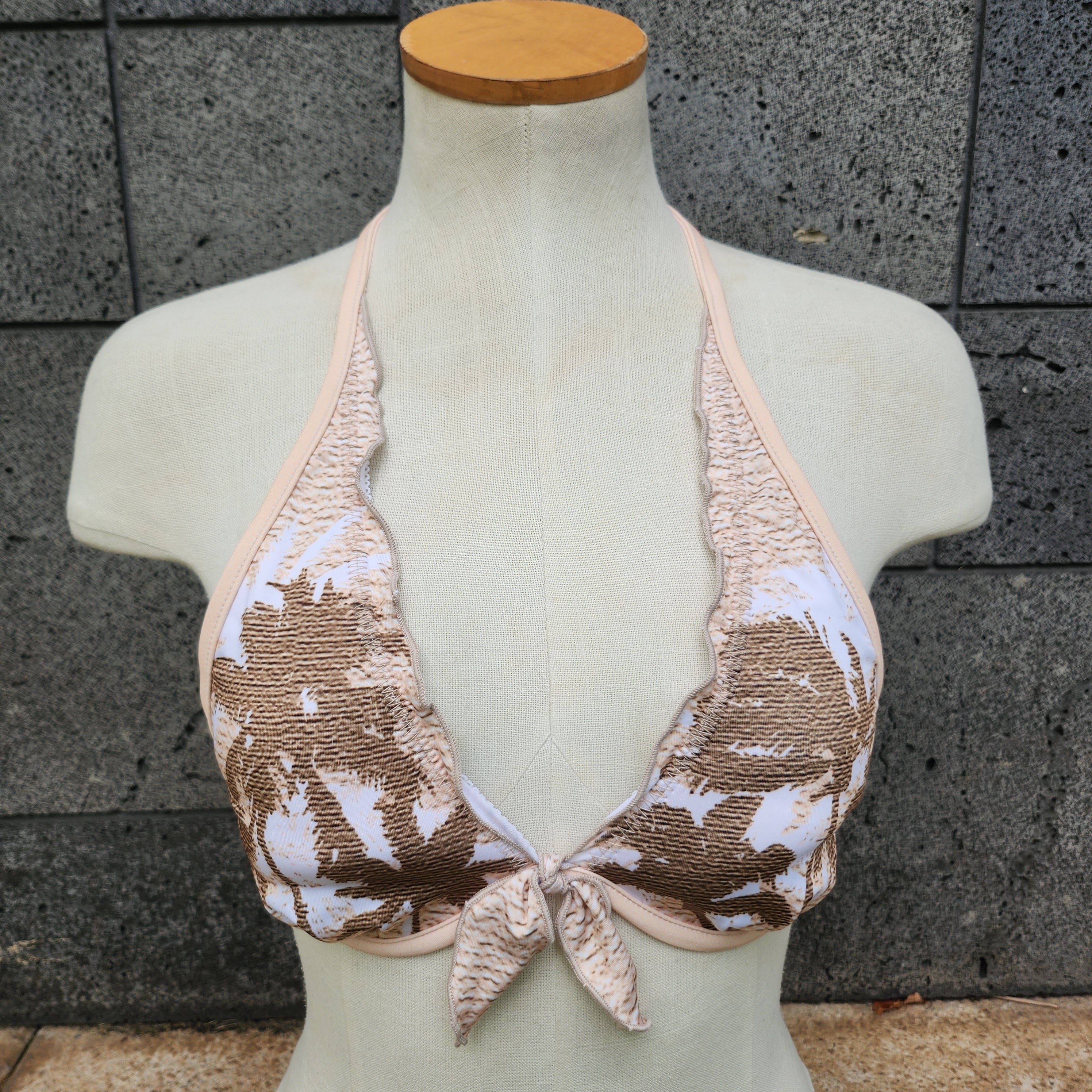 Loco Boutique Shadow Ruffle Underwire