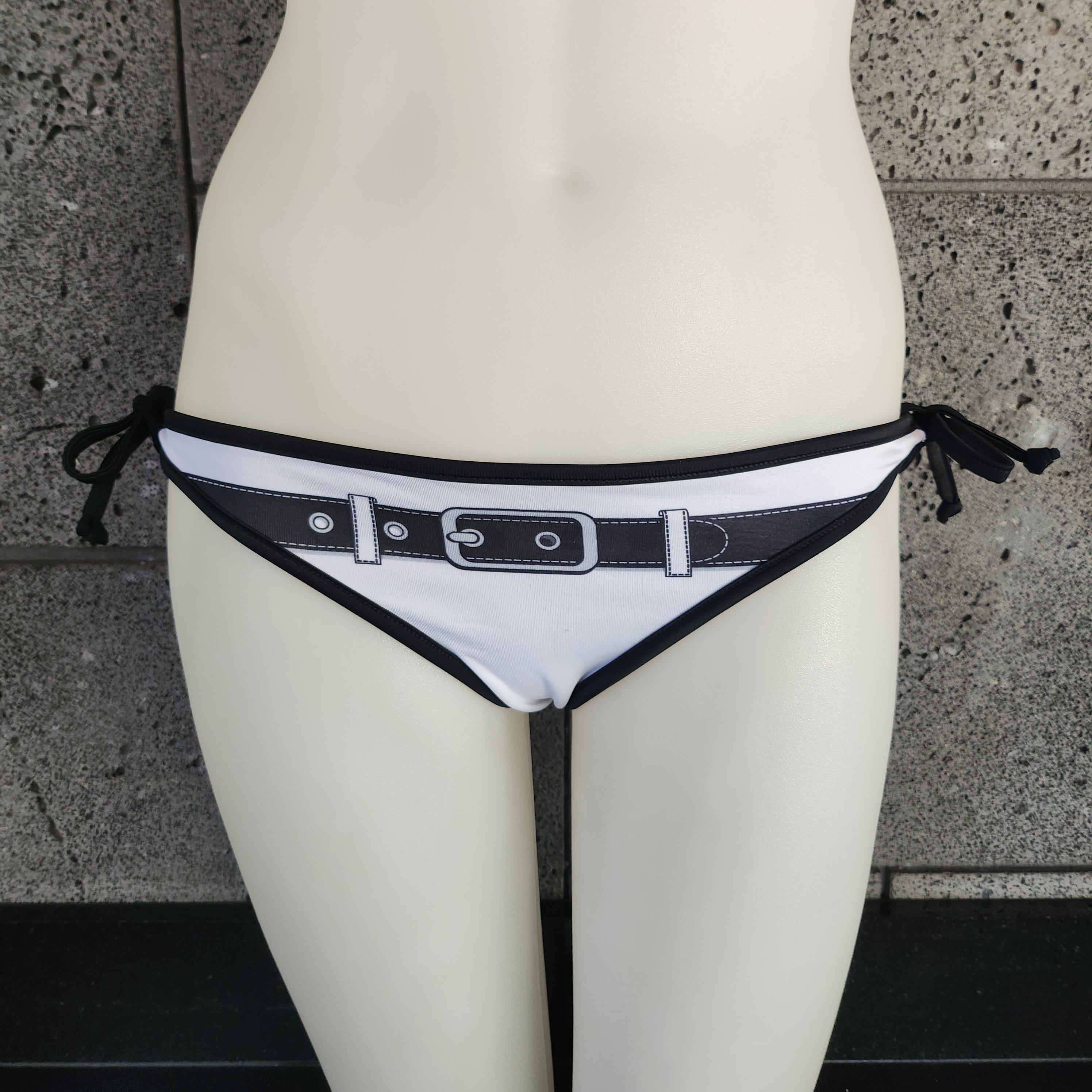 TROMPLOEIL BOTTOM MJF02448