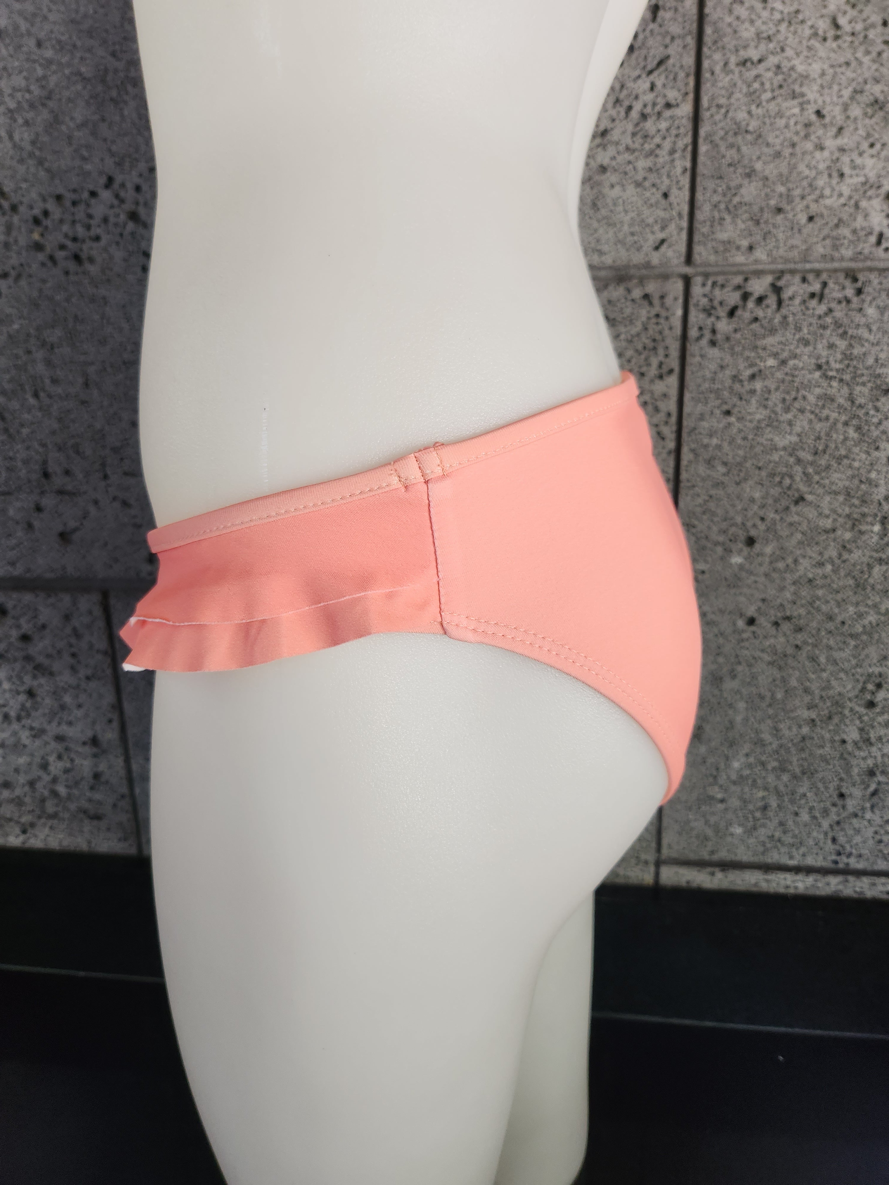 Loco Boutique Blank Double Side Ruffle
