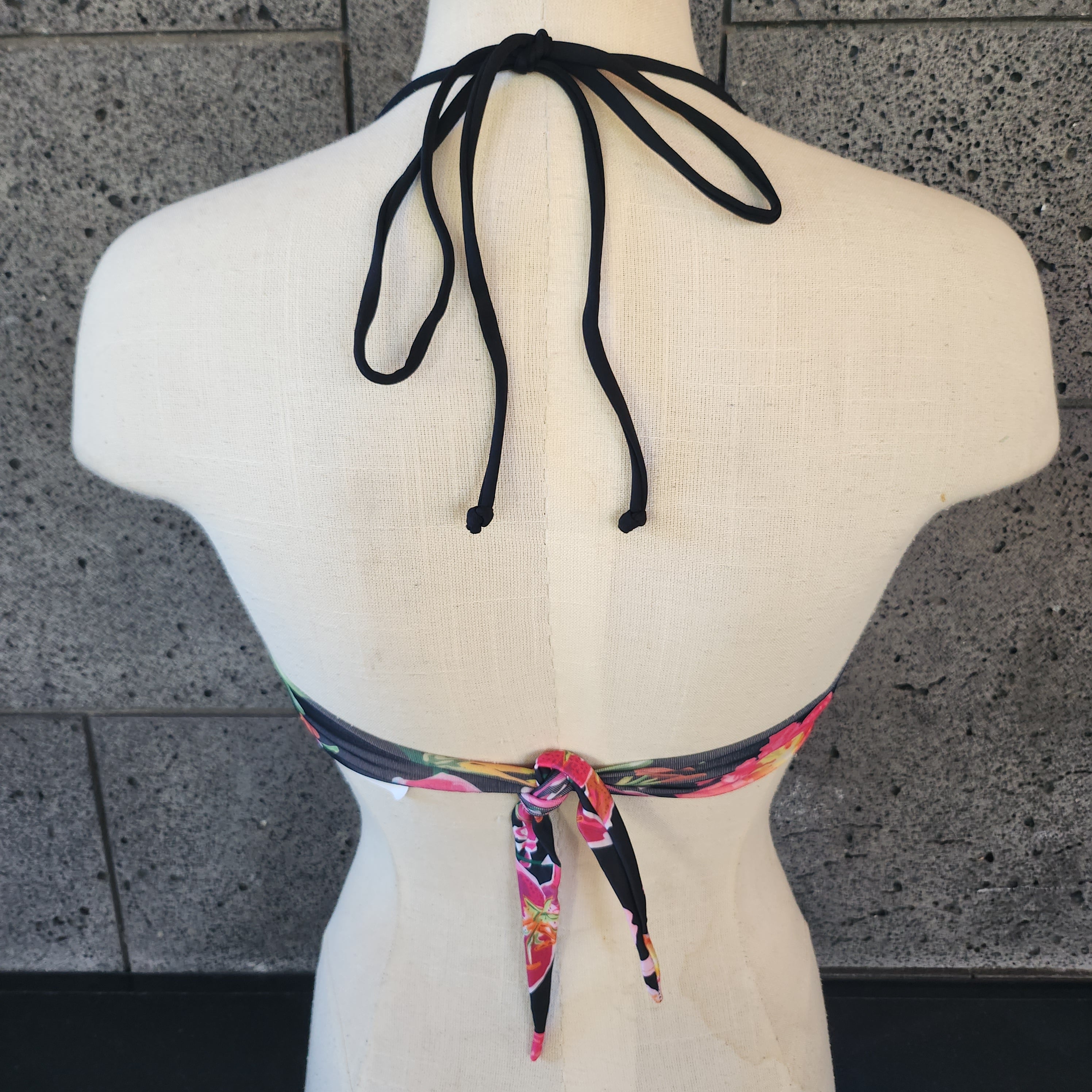 Loco Boutique Woman's Tropical Orchid Twisted Bandeau Bikini Top