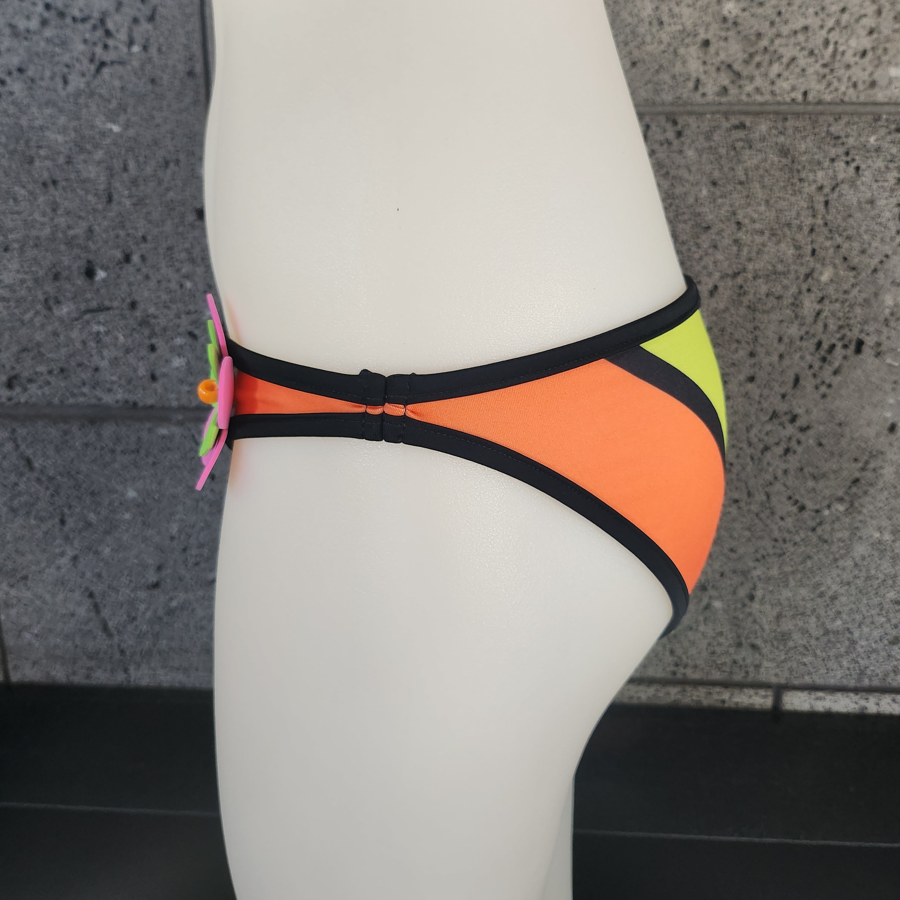 Loco Boutique Color Blocking Removable Bows