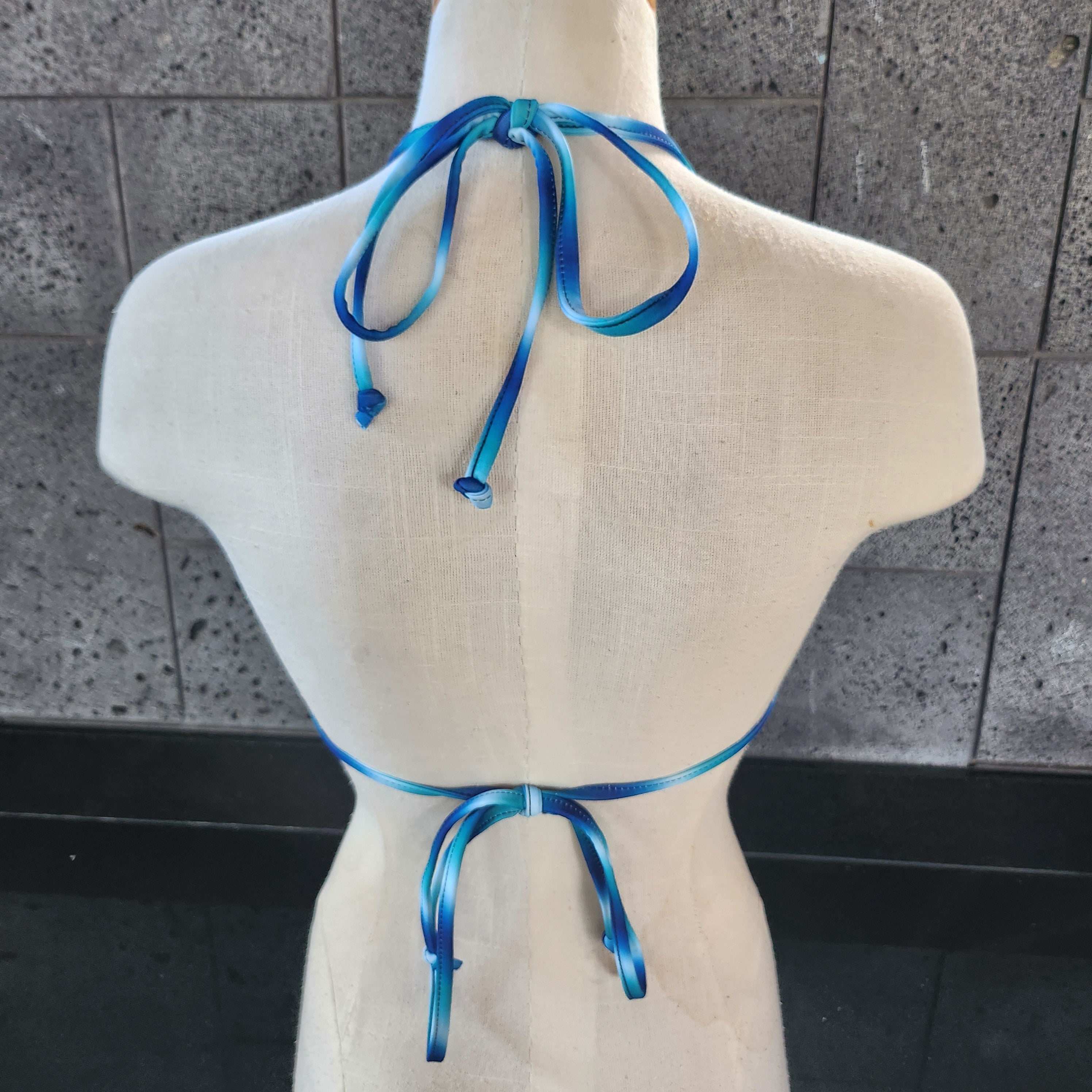 Loco Boutique Caged Triangle Top