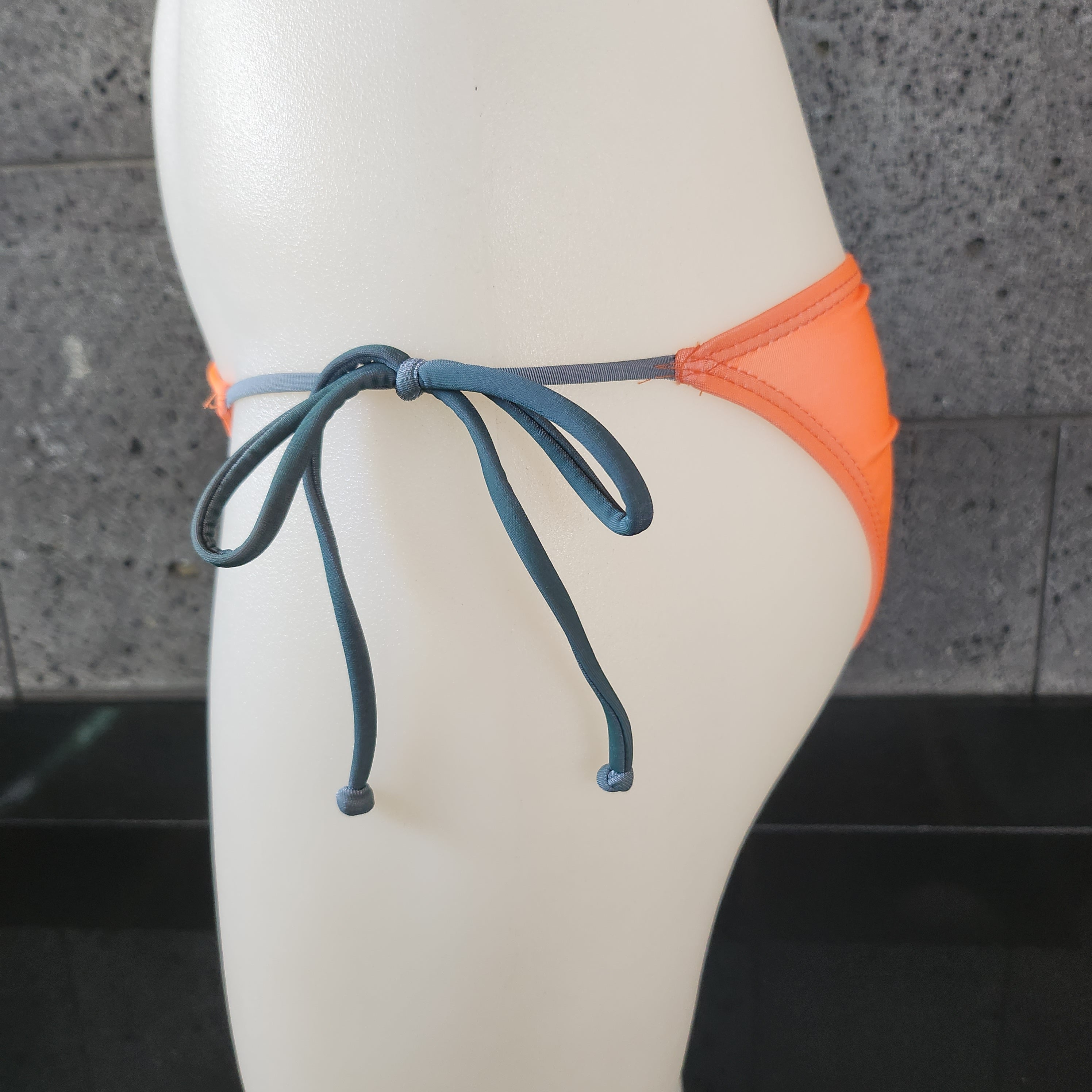 Loco Boutique Solid Bright Cinched Back Side Ties