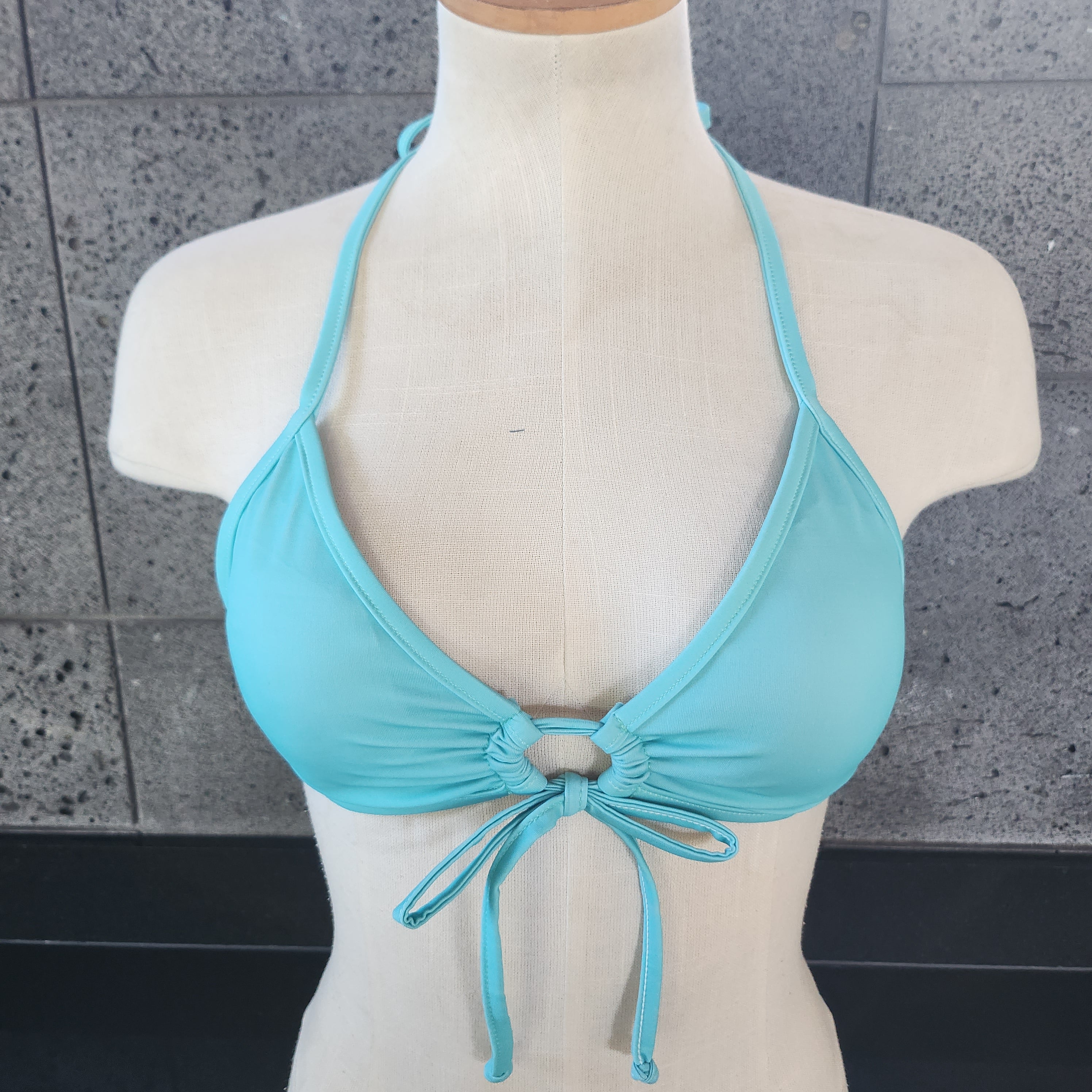 Loco Boutique Blank Keyhole Front Triangle