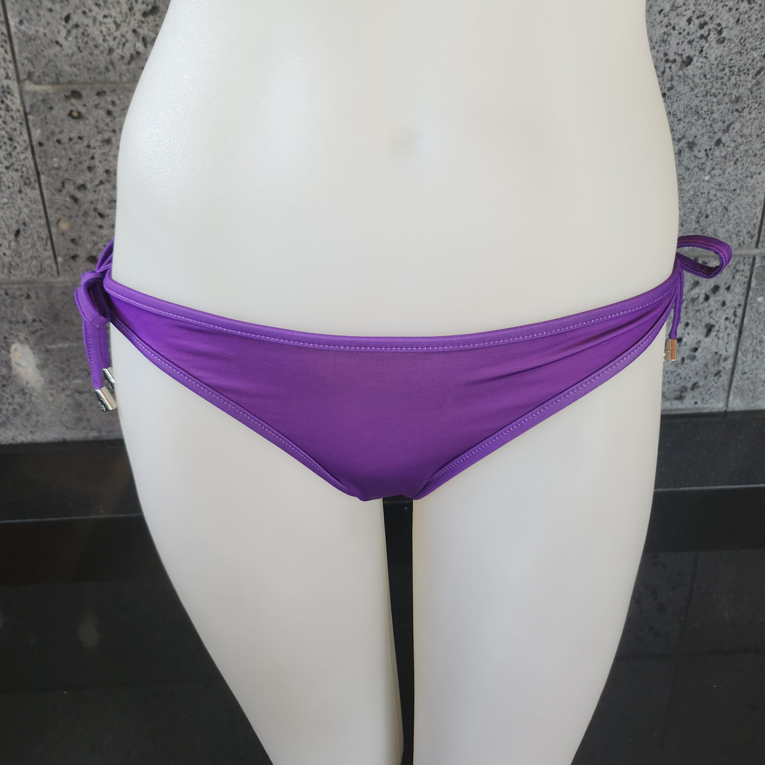 Loco Boutique Solid Logo Removable Bows