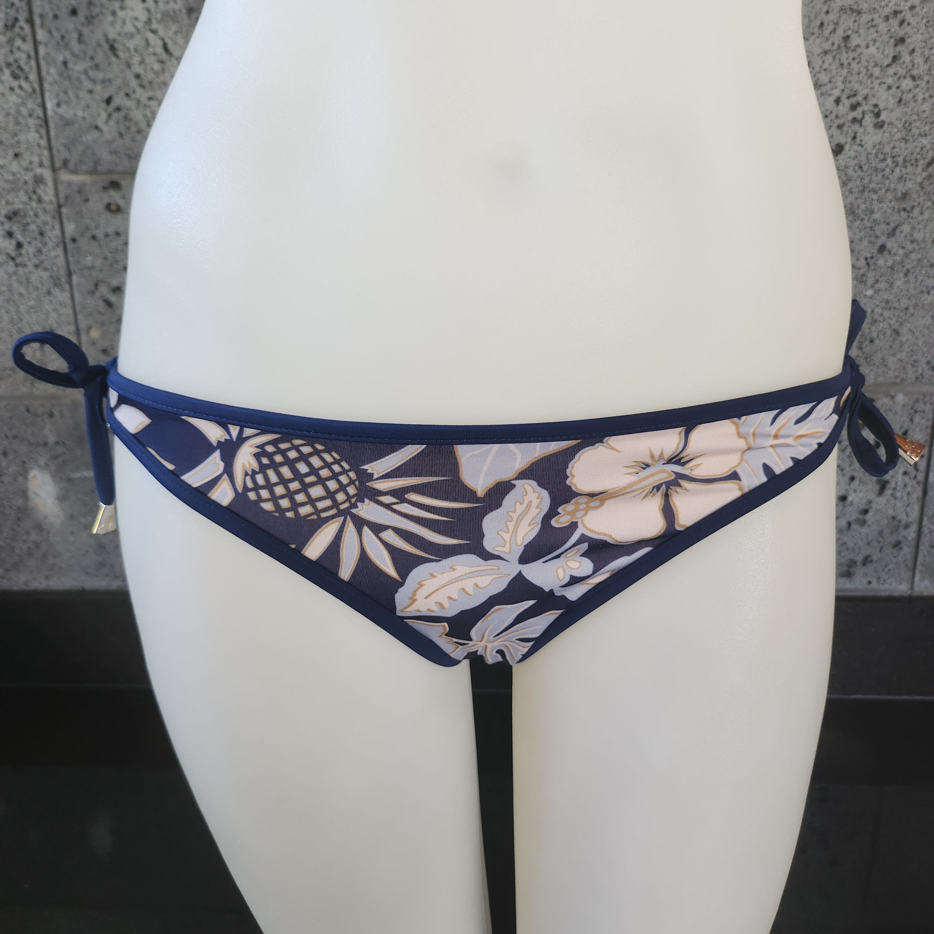 Loco Boutique Woman's Thicket Removable Bows Bikini