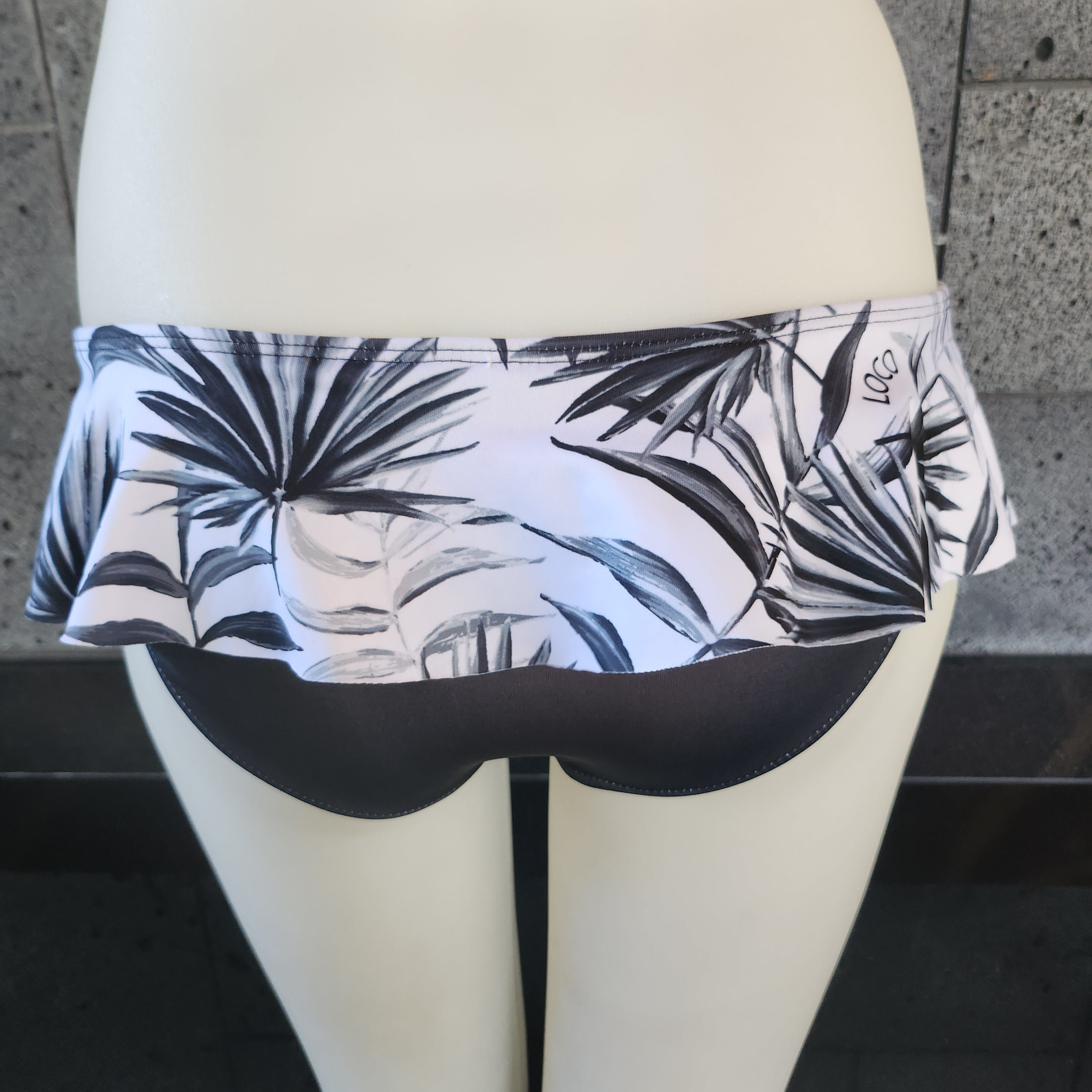 Loco Boutique Tropical Leaves Skirted Bottom