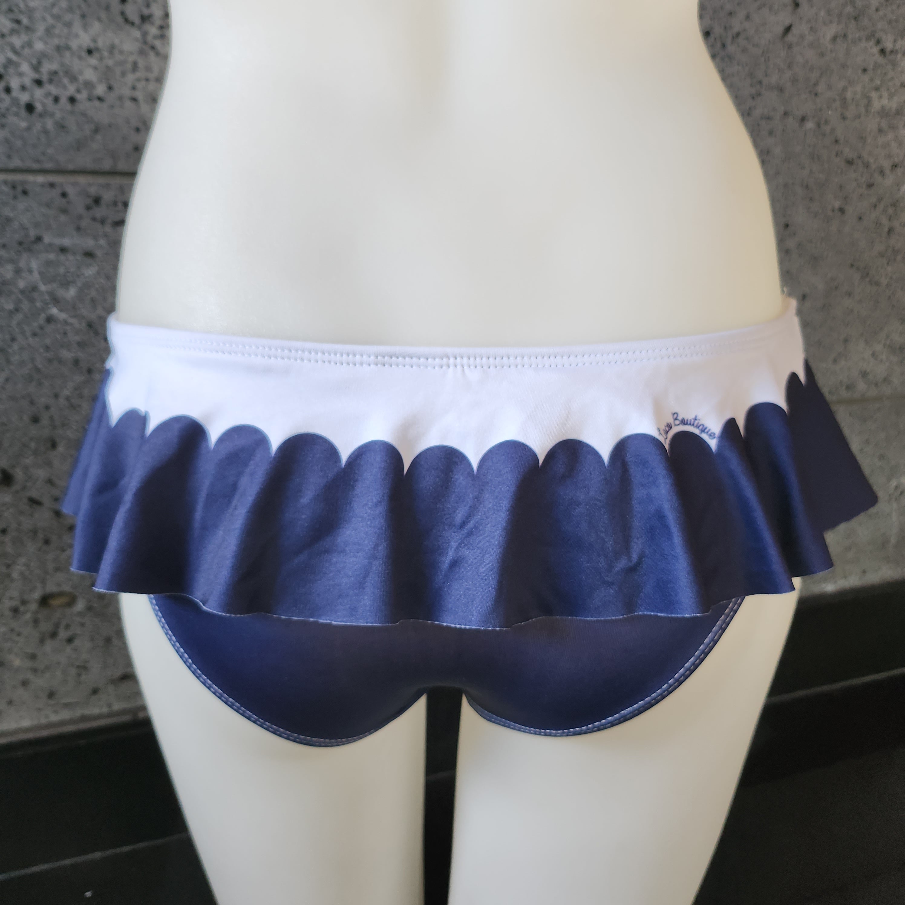 Loco Boutique Loco Scallop Skirted Bottom