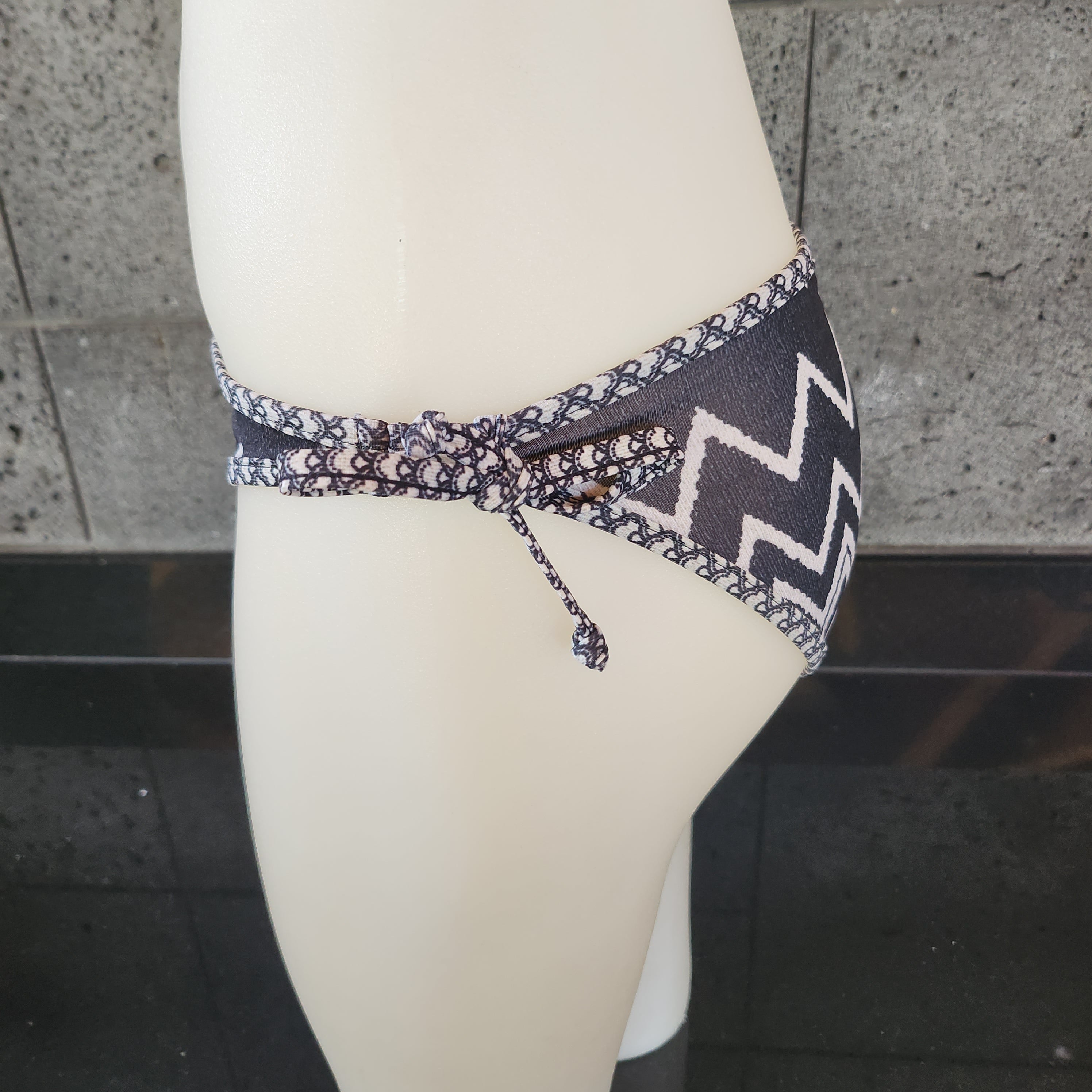 Loco Boutique Loco Zig Zag Removable Bow