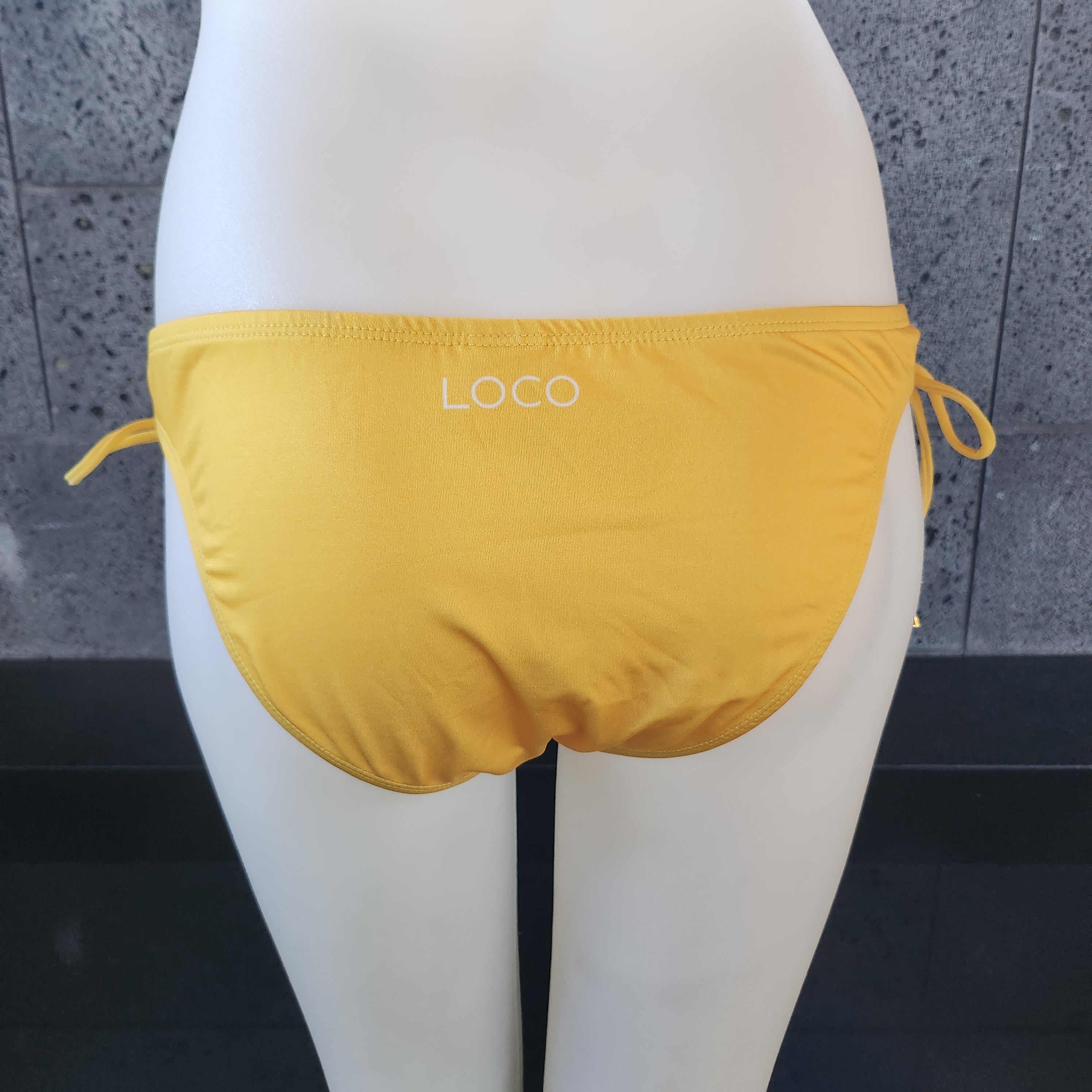 Loco Boutique Solid Logo Keyhole Gather