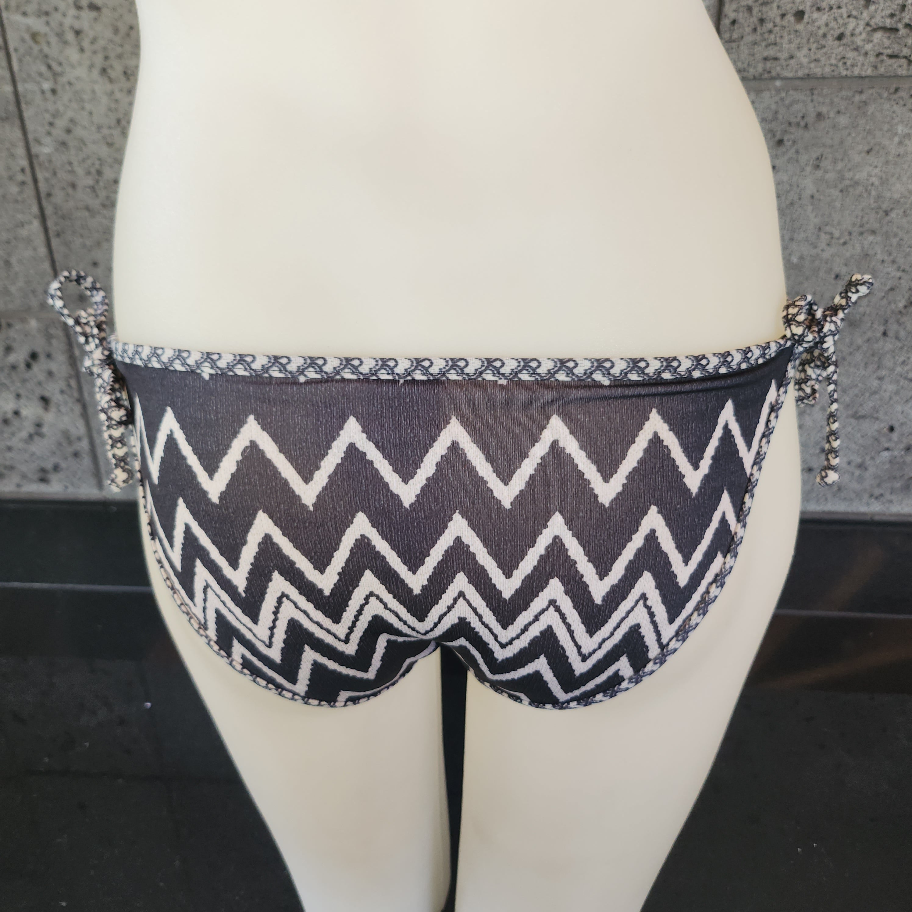 Loco Boutique Loco Zig Zag Removable Bow