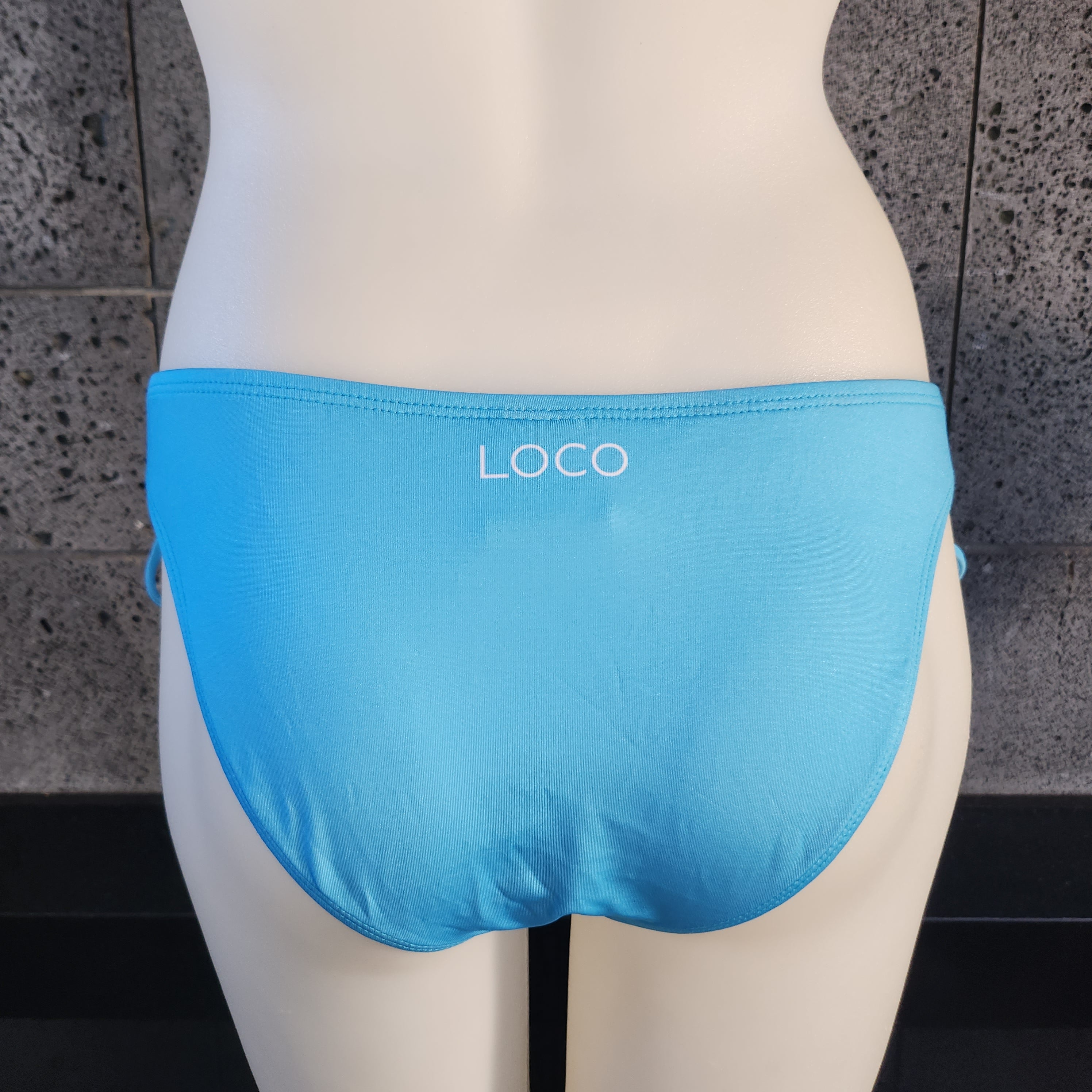 Loco Boutique Solid Logo Keyhole Gather