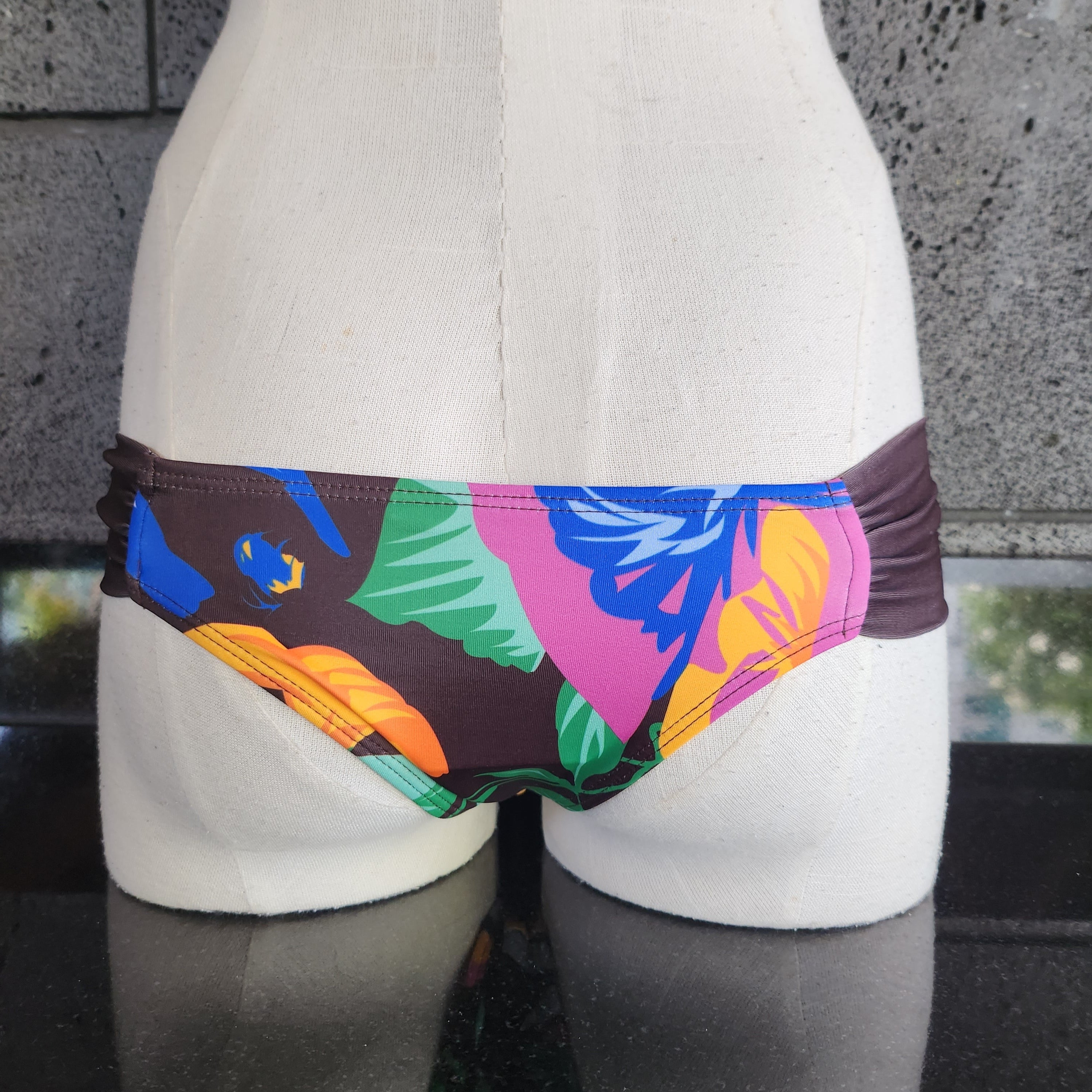 Loco Boutique Aloha Friday Bottom