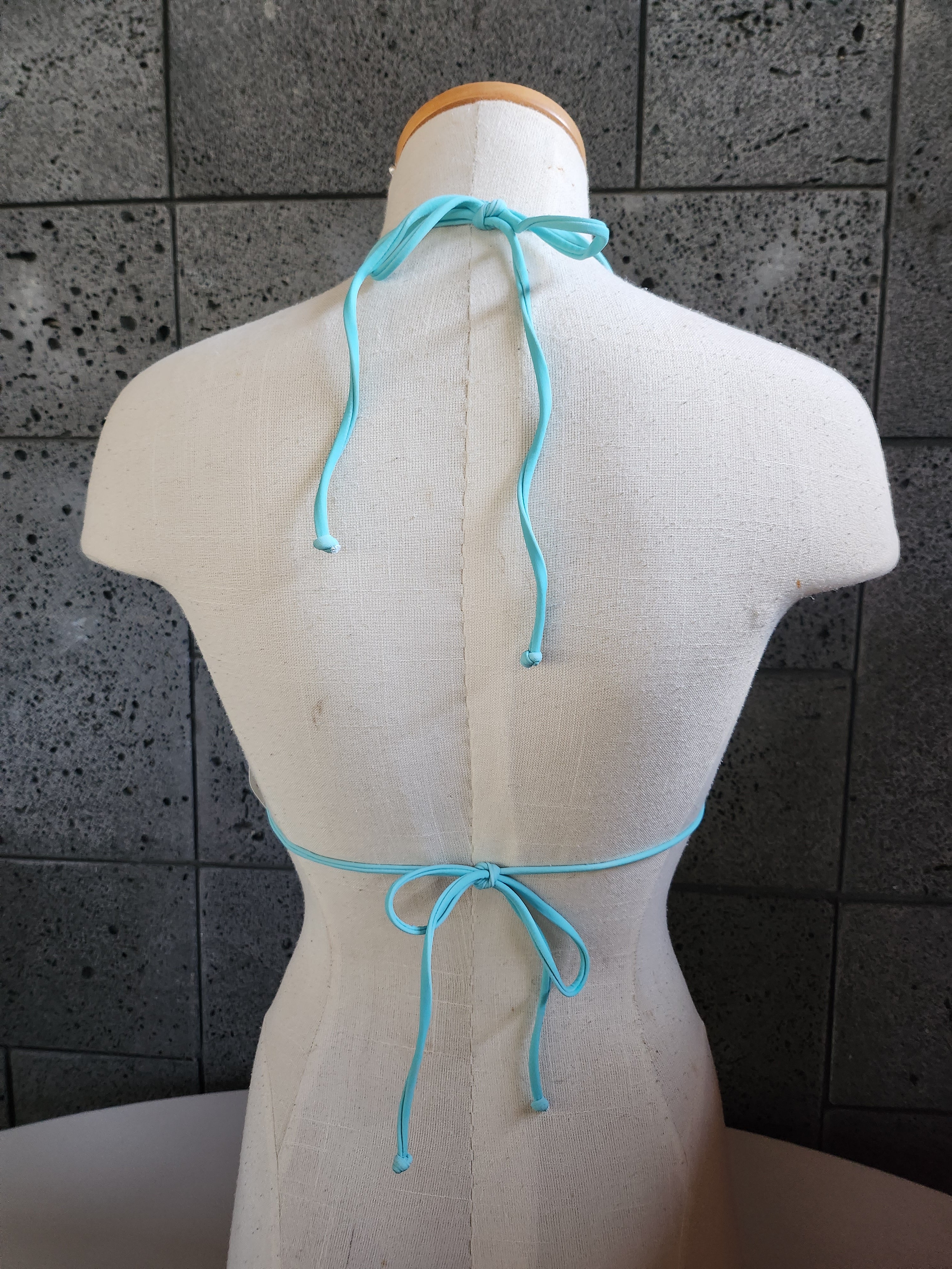 3 string sliding triangle top