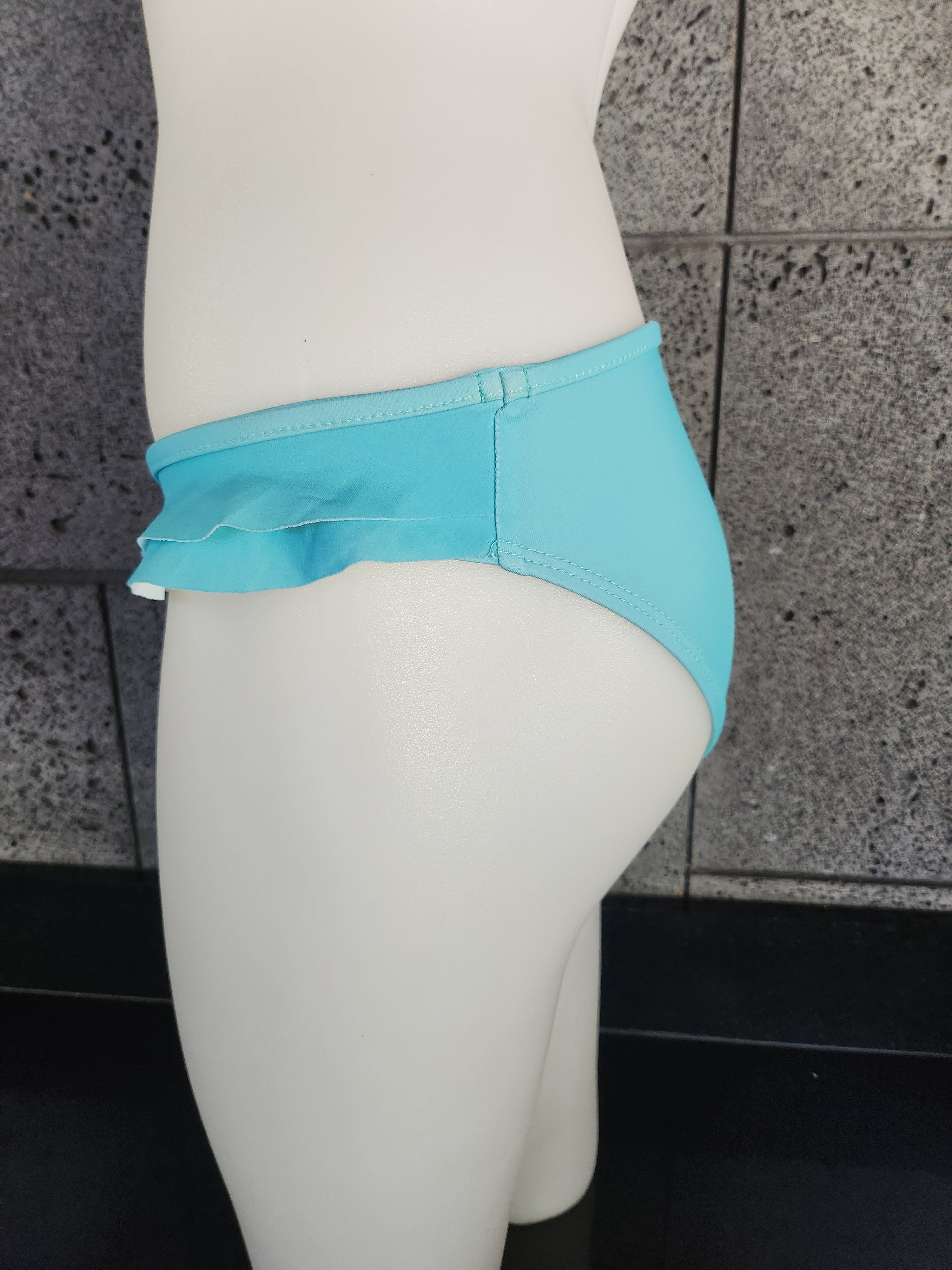 Blank Double Side Ruffle - Loco Boutique