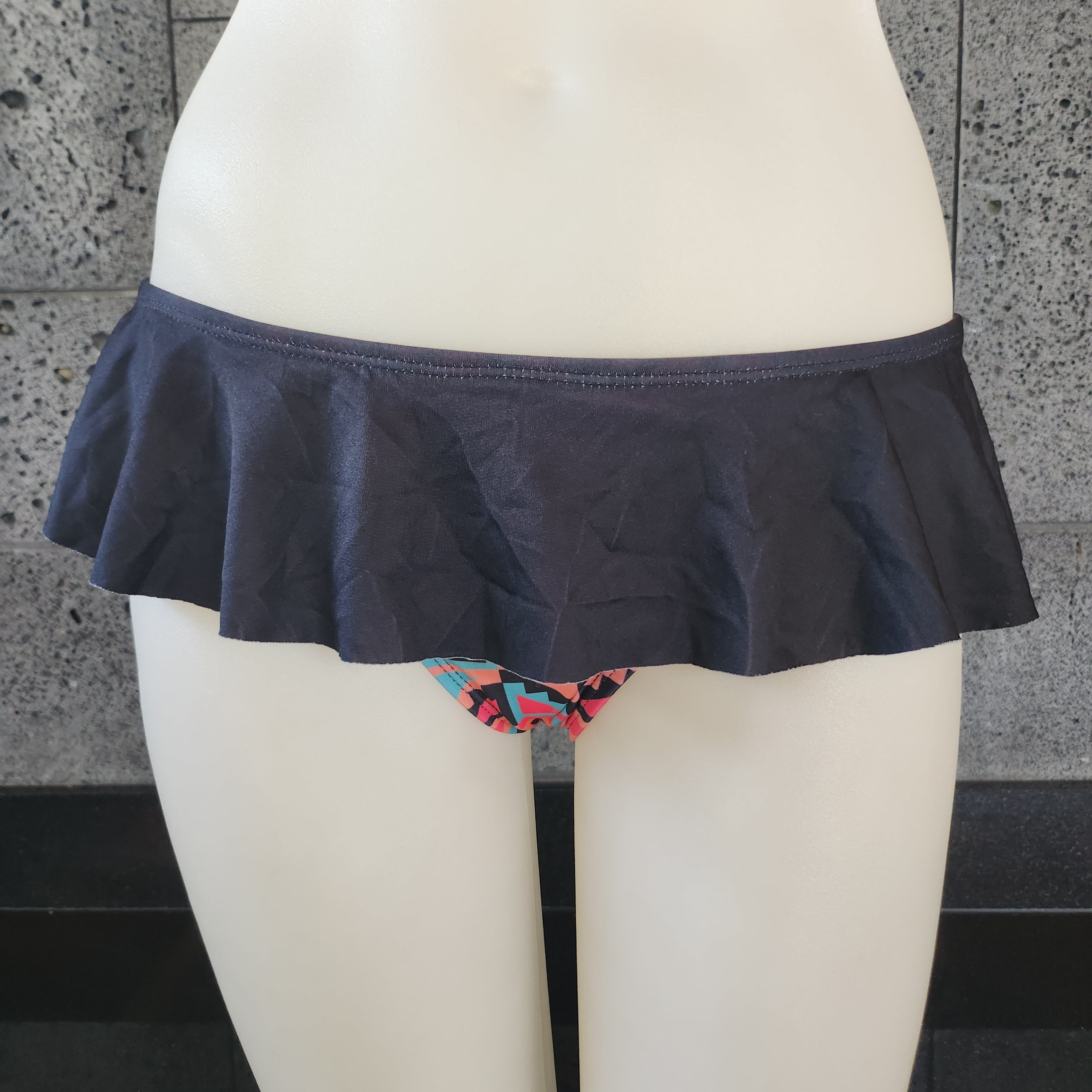 Loco Boutique Step Geo Skirted Bottom